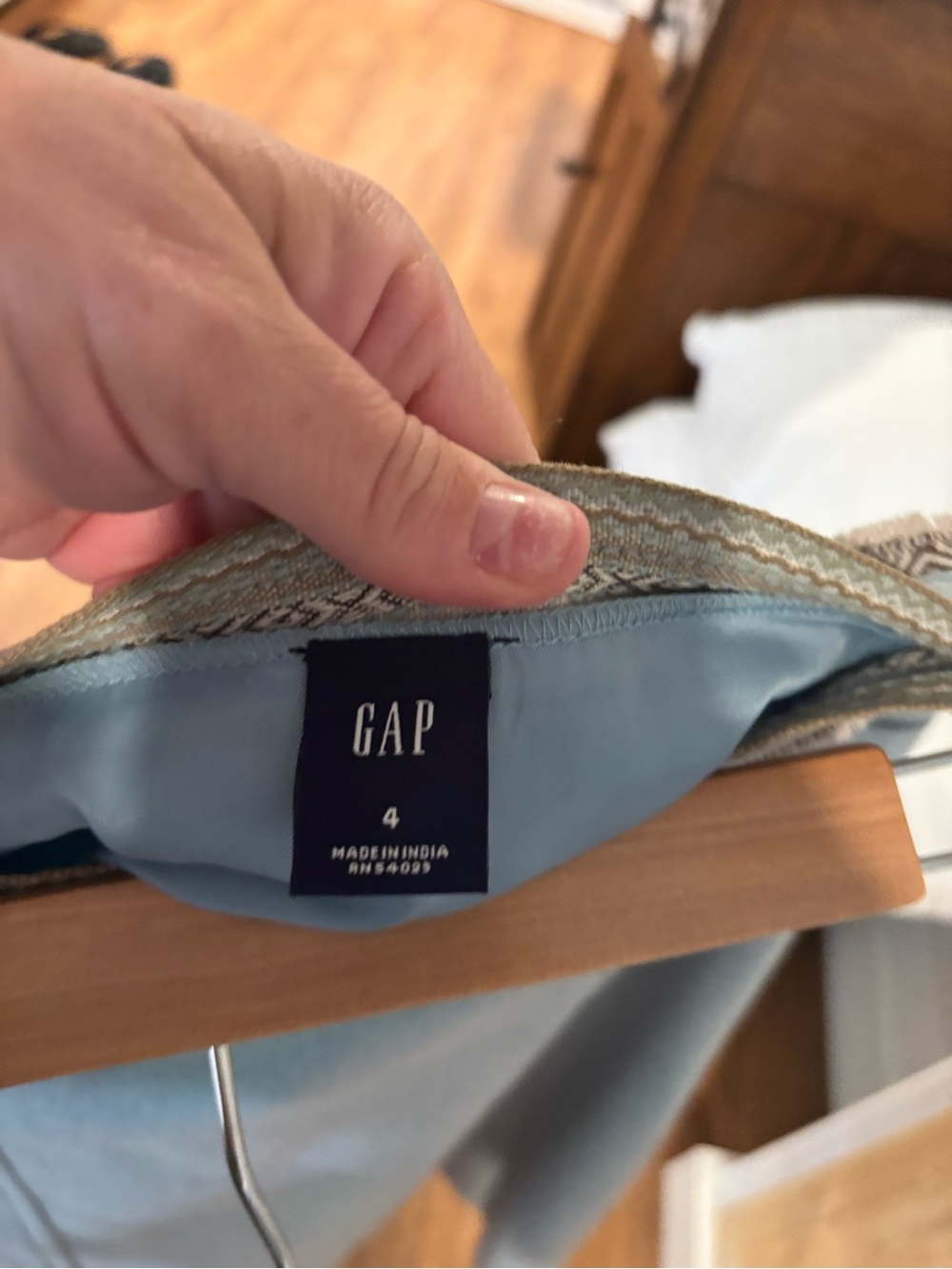 GAP Men's Woven Hat with Light Blue Lining and Tan Outer
